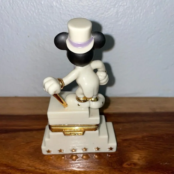 Lenox Disney Mickey 75th Anniversary - Picture 3 of 7